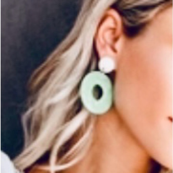 NIB PANNEE JADED CIRCULAR STATEMENT EARRINGS 🟢🟢, OS, BNIB - Picture 1 of 6